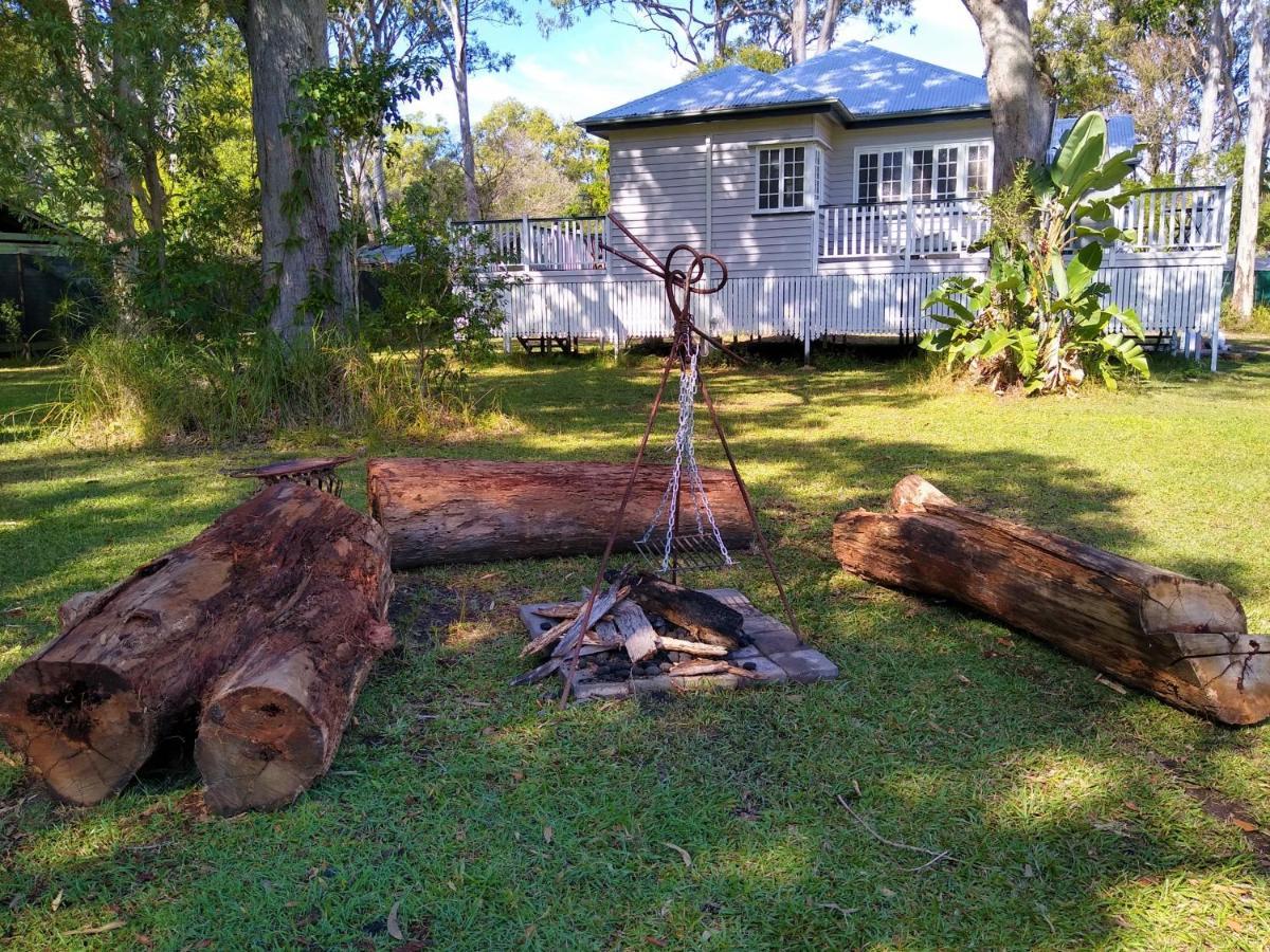 Lake Weyba Noosa Lodge & Kangaroos Peregian Beach Bagian luar foto